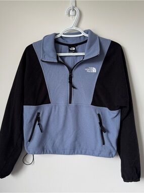 The North Face Women's Half-Zip Fleece Pullover - Light Blue & Black